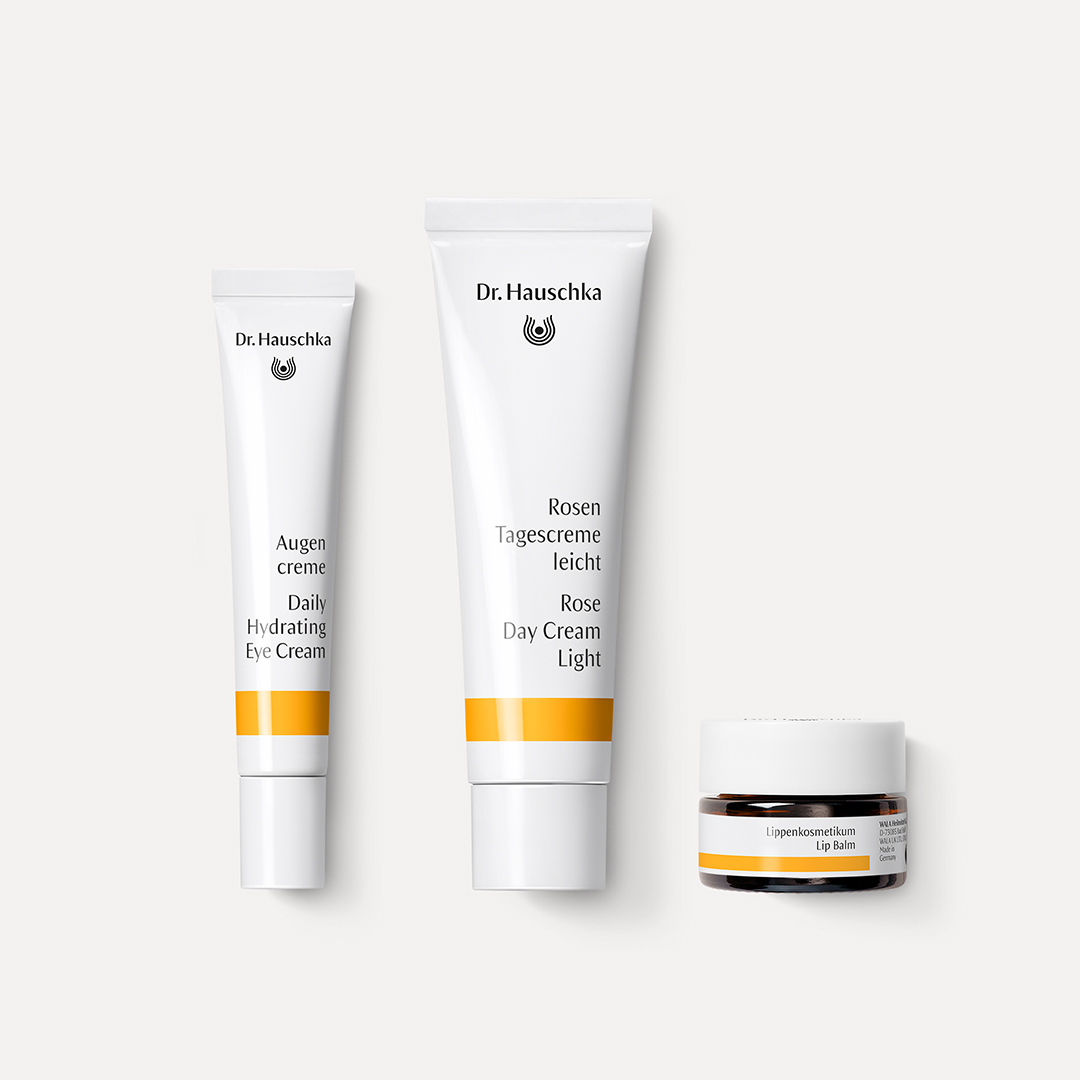 Rosen Tagescreme leicht von Dr. Hauschka Naturkosmetik, mit Augencreme und Lippenkosmetikum