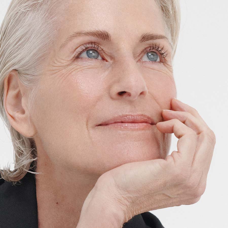 Dr. Hauschka Regeneration Intensiv Gesichtspflege: Spannkraft und Festigkeit für reife Haut Dr. Hauschka Regeneration Intensiv Gesichtspflege