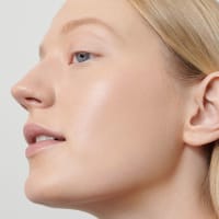 Dr. Hauschka Foundation 01 macadamia