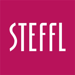 Logo mit weißem Schriftzug STEFFL auf magentafarbenem Hintergrund