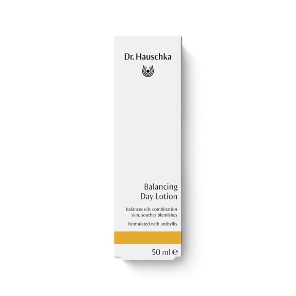 Dr. Hauschka Balancing Day Lotion: for reduced shine