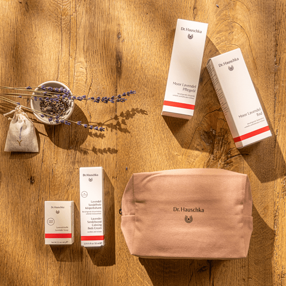Dr. Hauschka Naturkosmetik Moor Lavendel Pflegeöl, Moor Lavendel Bad, Kulturtasche, Lavendel