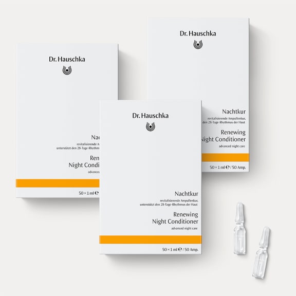 Nachtkur by Dr. Hauschka Natural Skincare, white boxes and two ampoules