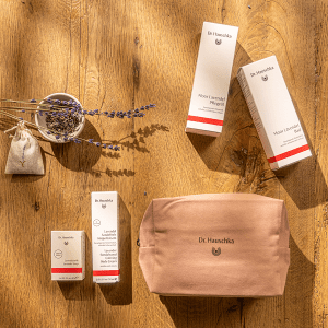 Dr. Hauschka Naturkosmetik Moor Lavendel Pflegeöl, Moor Lavendel Bad, Kulturtasche, Lavendel
