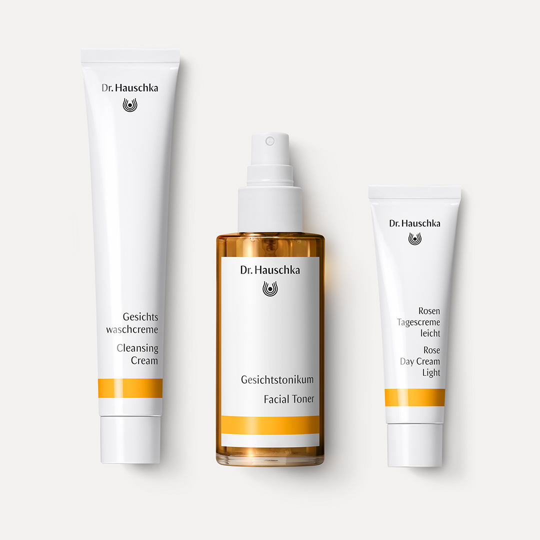 Gesichtswaschcreme, Gesichtstonikum und Rosen Tagescreme leicht von Dr. Hauschka Naturkosmetik