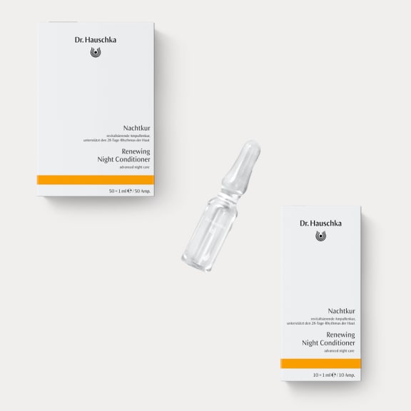 Nachtkur Ampullen-Set mit einer Glasampulle von Dr. Hauschka Naturkosmetik