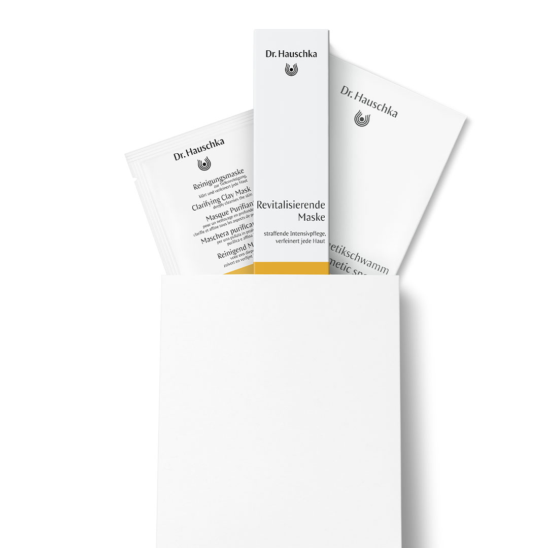 Dr. Hauschka Geschenkset pure geöffnet Weihnachten 2026 Dr. Hauschka Geschenkset pure geöffnet Weihnachten 2026