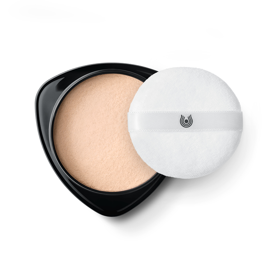 Loses Puder von Dr. Hauschka - mattiert den Teint, fixiert hauchzart das Make-up Loses Puder von Dr. Hauschka - mattiert den Teint, fixiert hauchzart das Make-up