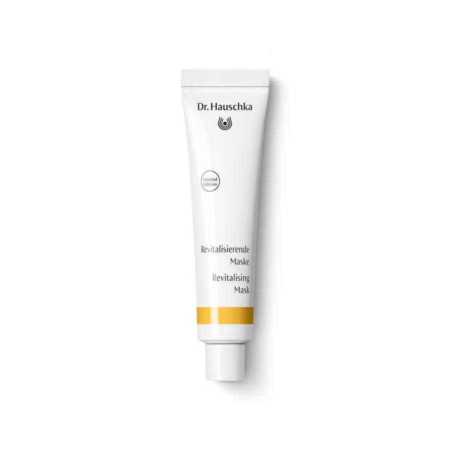 Revitalisierende Maske von Dr. Hauschka Naturkosmetik, weiße Tube mit oranger Banderole