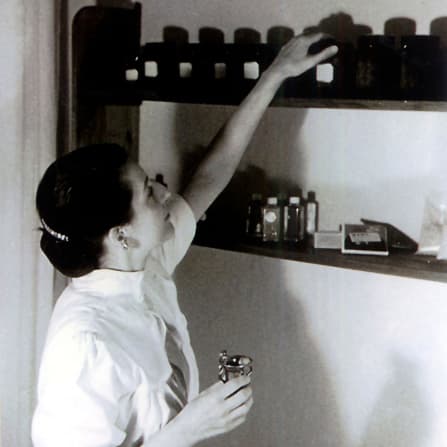 Regal, Kabinett, Person, Kopf, Schrank