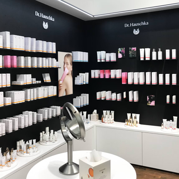 Drinnen, Schönheitssalon