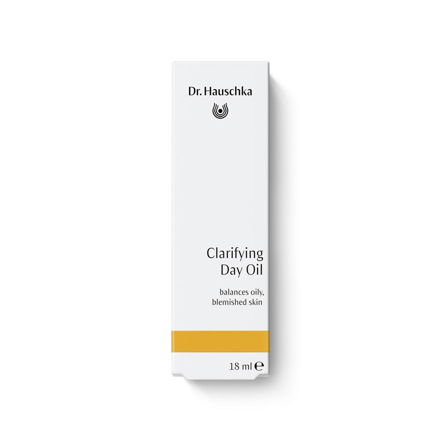 Dr. Hauschka Clarifying Day Oil balances oiliness Clarifying Day Oil