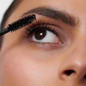 Dr. Hauschka Volume Mascara 01 black - schwarzer Volumen Mascara