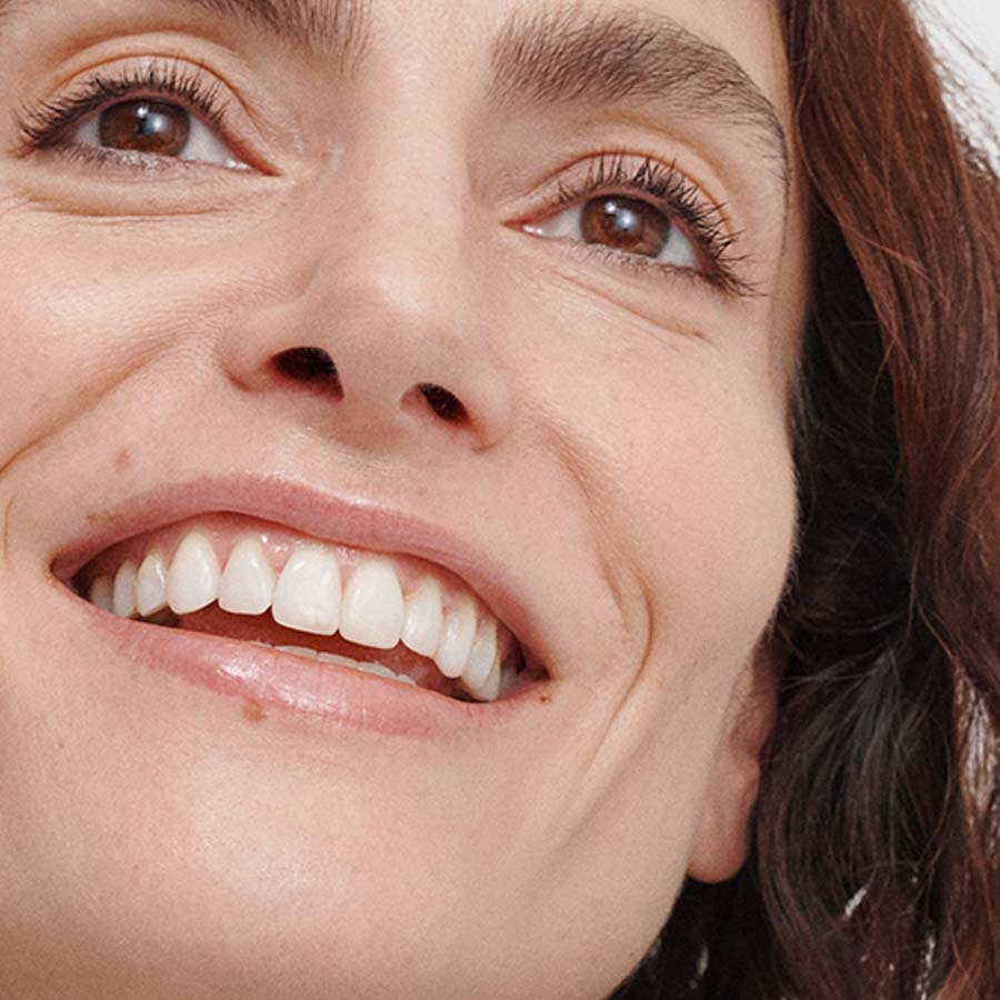 Dr. Hauschka Regenerating Eye Cream: softens the appearance of fine lines and wrinkles Dr. Hauschka Regenerating Eye Cream