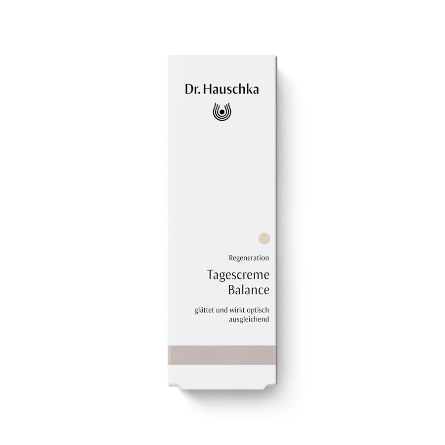 Dr. Hauschka Regeneration Tagescreme Balance: glättende Gesichtspflege mit Mineralpigmenten, wirkt optisch ausgleichend Dr. Hauschka Regeneration Tagescreme Balance