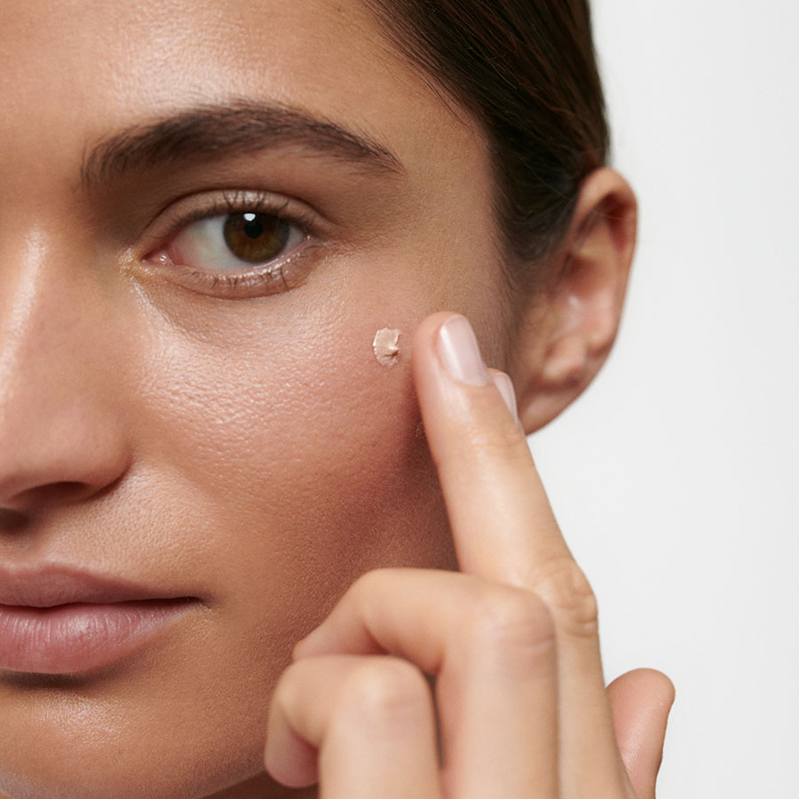 Dr. Hauschka Iluminating Fluid - Liquid Highlighter Dr. Hauschka Iluminating Fluid - Liquid Highlighter